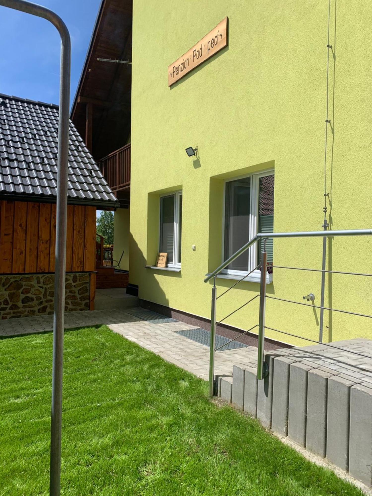 Penzion Pod Peci Lenora Exterior foto