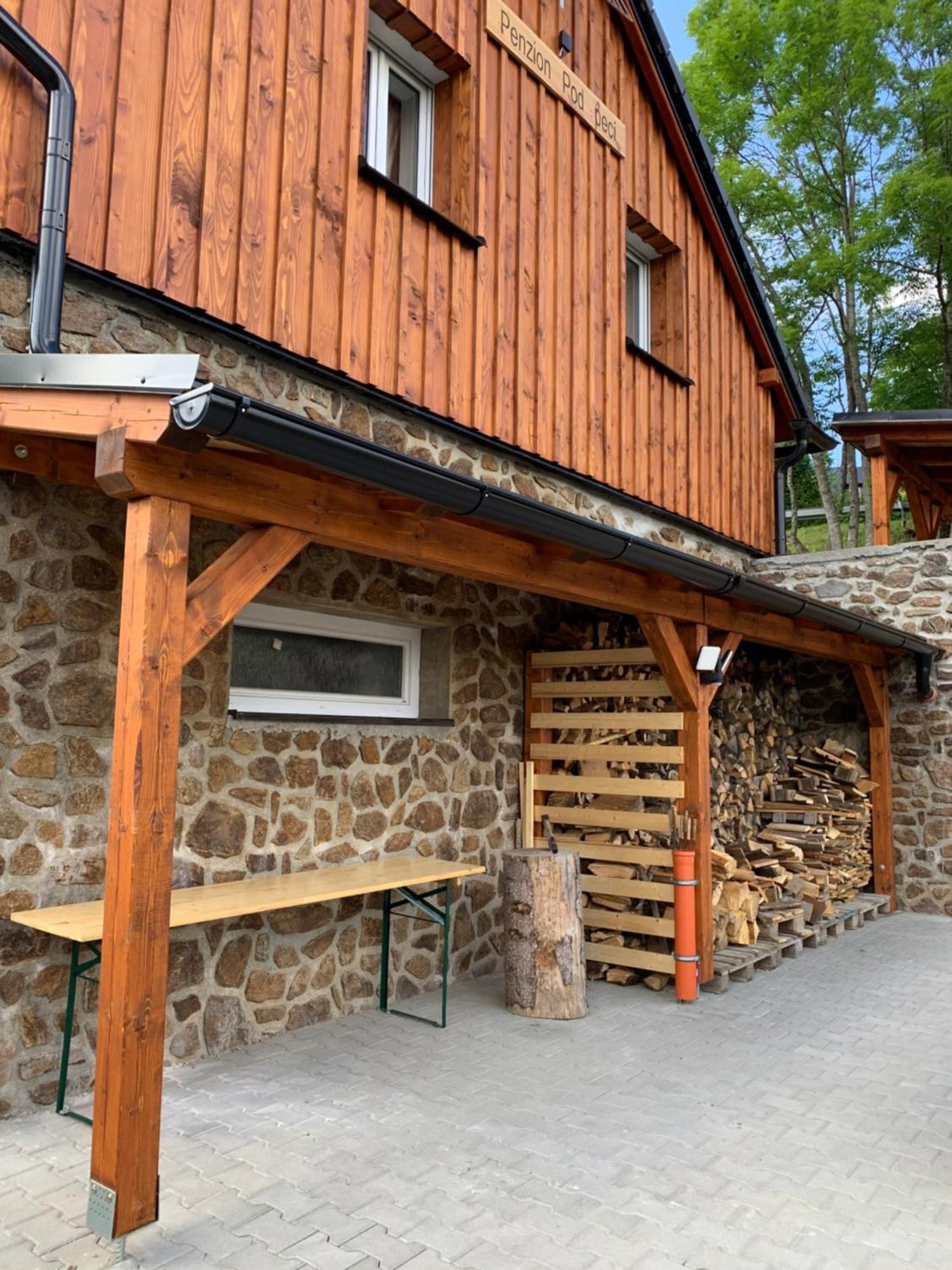 Penzion Pod Peci Lenora Exterior foto