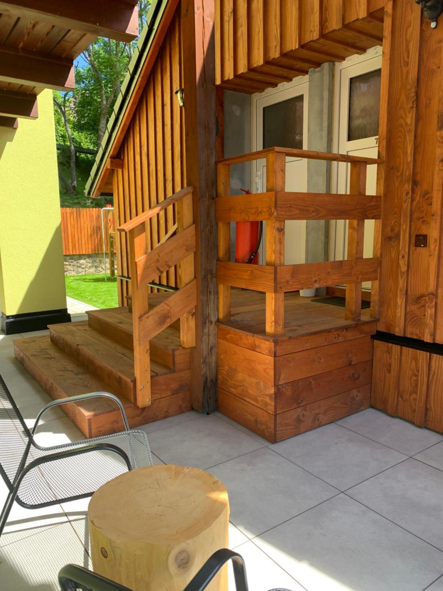 Penzion Pod Peci Lenora Exterior foto